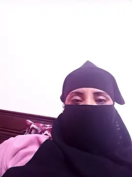 Snapshot of hiba44 chatting on May 7, 2026, 2:20 pm hiba44 online show from May 7, 2026, 2:20 pm