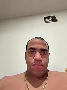 Snapshot of Carr97 chatting on July 5, 2026, 11:44 pm Carr97 online show from July 5, 2026, 11:44 pm