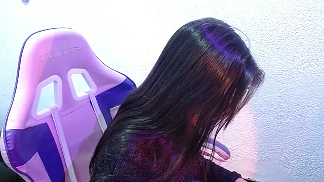 Snapshot of Destiny_A chatting on June 23, 2026, 1:20 pm Destiny A online show from June 23, 2026, 1:20 pm