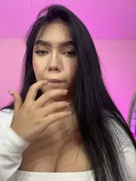 Tania Tay online show from May 14, 2026, 12:07 am