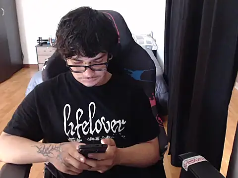 lilgothboy online show from May 20, 2026, 1:19 pm