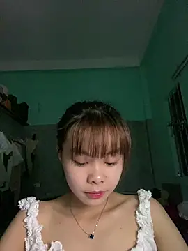 Snapshot of Cry_sexy chatting on May 19, 2026, 6:59 pm Cry sexy online show from May 19, 2026, 6:59 pm