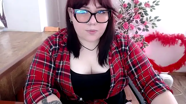 KarolinasHot online show from May 27, 2026, 5:31 pm