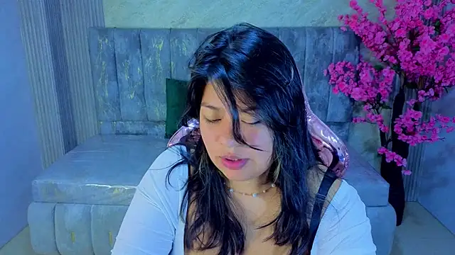 Snapshot of Isaa_s chatting on May 14, 2026, 12:57 pm Isaa s online show from May 14, 2026, 12:57 pm