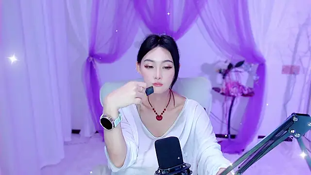Snapshot of Tili_Lucky chatting on May 14, 2026, 12:57 pm Tili Lucky online show from May 14, 2026, 12:57 pm
