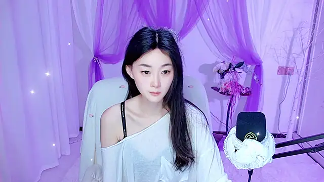 Snapshot of Tili_Lucky chatting on June 16, 2026, 1:05 am Tili Lucky online show from June 16, 2026, 1:05 am