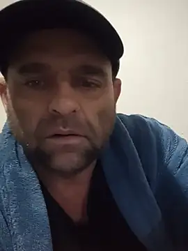 Snapshot of CasalCoupeBrasil chatting on June 2, 2026, 6:02 am CasalCoupeBrasil online show from June 2, 2026, 6:02 am