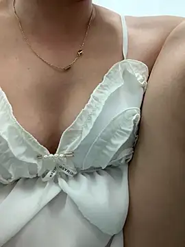 Snapshot of Bigcunt-hairy chatting on May 21, 2026, 2:47 pm Bigcunt-hairy online show from May 21, 2026, 2:47 pm