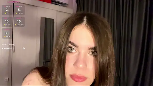 Snapshot of JeniceSourwine chatting on August 4, 2026, 8:02 pm JeniceSourwine online show from August 4, 2026, 8:02 pm