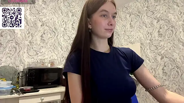 Snapshot of HinaDesire chatting on July 3, 2026, 7:20 pm HinaDesire online show from July 3, 2026, 7:20 pm