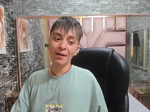 Hanna Hott11 online show from June 14, 2026, 2:24 am