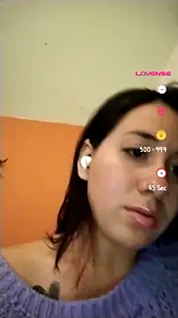 Snapshot of Annie_loveer chatting on July 3, 2026, 4:41 am Annie loveer online show from July 3, 2026, 4:41 am