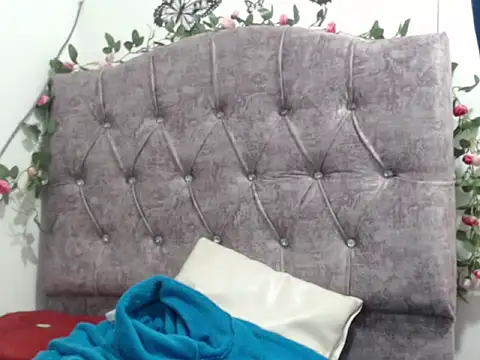 Snapshot of kim_rosse04 chatting on May 22, 2026, 1:25 am kim rosse04 online show from May 22, 2026, 1:25 am