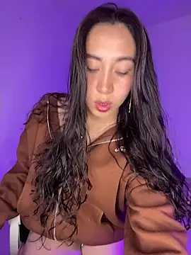 aiko-o online show from July 3, 2026, 1:56 am