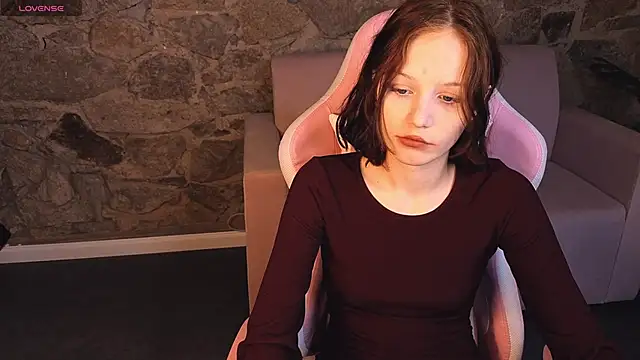 AliceJohansone online show from May 23, 2026, 1:59 am
