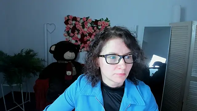AureliaGleam online show from May 31, 2026, 1:22 am