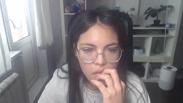Snapshot of Anda_here chatting on June 17, 2026, 2:55 am Anda here online show from June 17, 2026, 2:55 am