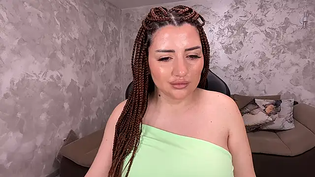 Snapshot of SophiePale chatting on February 13, 2025, 10:34 am SophiePale online show from February 13, 2025, 10:34 am