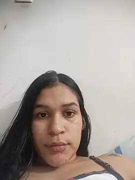 MamiRica25 online show from June 24, 2026, 4:16 pm
