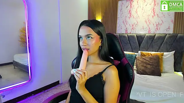Aisha Vex online show from June 1, 2026, 2:28 pm