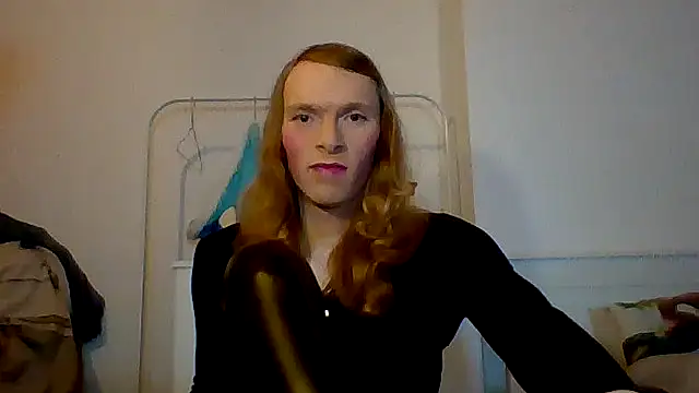 DaimondAngel online show from June 5, 2026, 6:57 pm