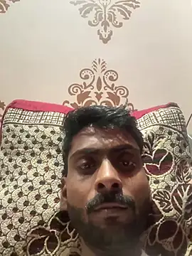 Moodupsex online show from May 10, 2026, 5:37 pm