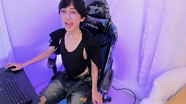 LittlePrince  online show from May 16, 2026, 4:00 am