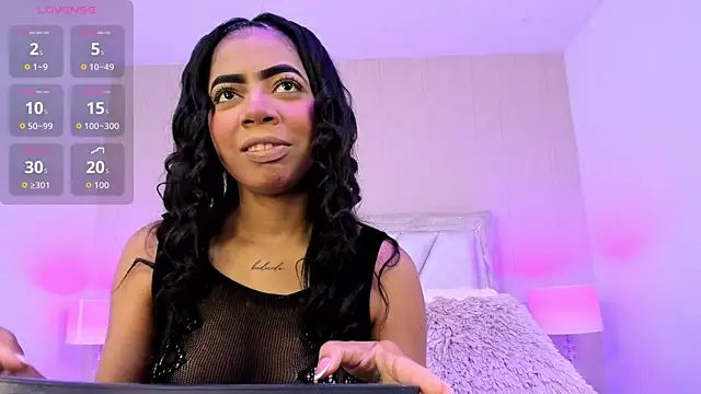 TyraKayne online show from June 20, 2026, 3:33 am