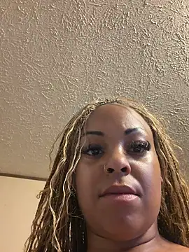 Snapshot of Missprettythang chatting on May 11, 2026, 5:21 pm Missprettythang online show from May 11, 2026, 5:21 pm