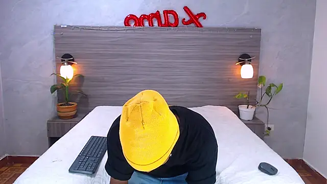Snapshot of Dilan_Hall chatting on June 5, 2026, 8:03 pm Dilan Hall online show from June 5, 2026, 8:03 pm