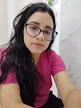 Snapshot of alanahot94 chatting on August 8, 2026, 6:15 pm alanahot94 online show from August 8, 2026, 6:15 pm