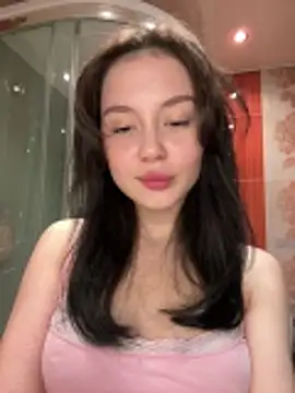 EvaHearts online show from May 25, 2026, 10:30 pm