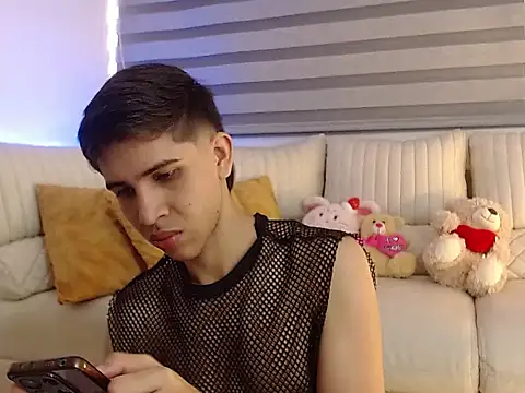 Snapshot of joshua_saenz_ chatting on July 14, 2026, 8:15 pm joshua saenz online show from July 14, 2026, 8:15 pm