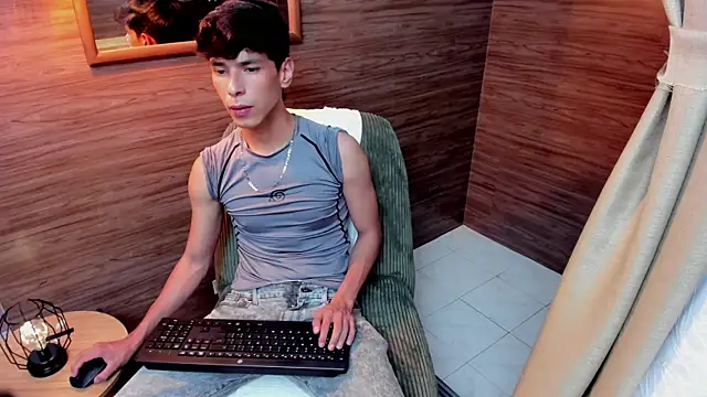 Snapshot of jacob_colliins chatting on July 17, 2026, 7:44 pm jacob colliins online show from July 17, 2026, 7:44 pm