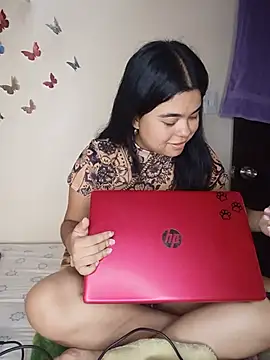 Snapshot of MiiaHott_W chatting on July 8, 2026, 2:07 pm MiiaHott W online show from July 8, 2026, 2:07 pm