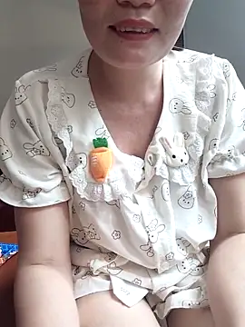 Snapshot of -Trici- chatting on June 22, 2026, 3:25 am -Trici- online show from June 22, 2026, 3:25 am