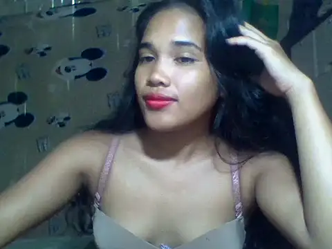 Snapshot of BigAssPinay19 chatting on May 18, 2026, 10:47 pm BigAssPinay19 online show from May 18, 2026, 10:47 pm