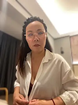 Snapshot of xiaoyun-10 chatting on June 4, 2026, 2:55 pm xiaoyun-10 online show from June 4, 2026, 2:55 pm
