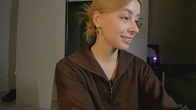 Jane Bright online show from March 8, 2025, 11:28 pm