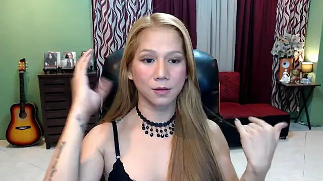 Snapshot of dreamgirlHILARY chatting on October 29, 2025, 12:09 am dreamgirlHILARY online show from October 29, 2025, 12:09 am