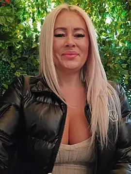 MILFBARBY online show from November 16, 2025, 7:46 am