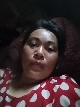 Snapshot of Mii-moo chatting on May 17, 2026, 10:15 am Mii-moo online show from May 17, 2026, 10:15 am