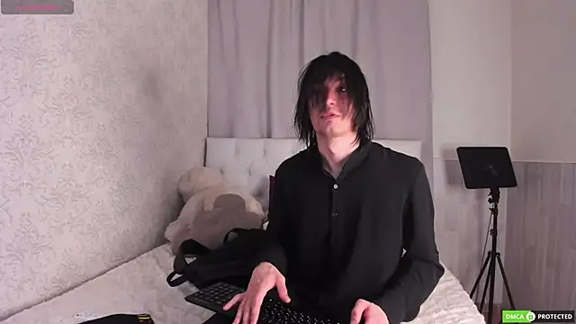 Snapshot of CalvinChapman chatting on July 3, 2026, 3:13 am CalvinChapman online show from July 3, 2026, 3:13 am