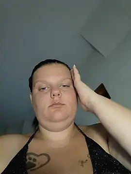 Snapshot of BadMommyyyyy chatting on July 1, 2026, 8:25 am BadMommyyyyy online show from July 1, 2026, 8:25 am