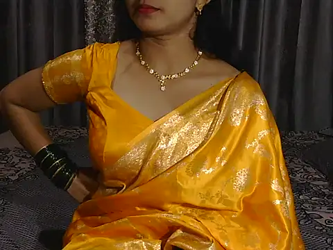 Snapshot of Butterflyy9 chatting on July 4, 2026, 4:33 pm Butterflyy9 online show from July 4, 2026, 4:33 pm