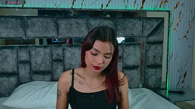 Snapshot of Gaby_Coopeer chatting on May 19, 2026, 2:51 am Gaby Coopeer online show from May 19, 2026, 2:51 am