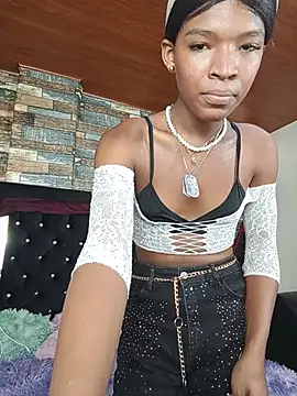 Snapshot of Liss_Love1 chatting on June 13, 2026, 9:13 pm Liss Love1 online show from June 13, 2026, 9:13 pm