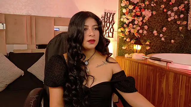 Snapshot of ariana_foxx_ chatting on June 13, 2026, 2:26 pm ariana foxx online show from June 13, 2026, 2:26 pm