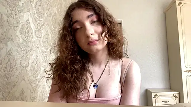 Snapshot of Rosie_Sweety chatting on June 21, 2026, 7:58 am Rosie Sweety online show from June 21, 2026, 7:58 am