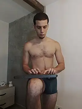 isaacblaze  online show from June 25, 2026, 5:12 am